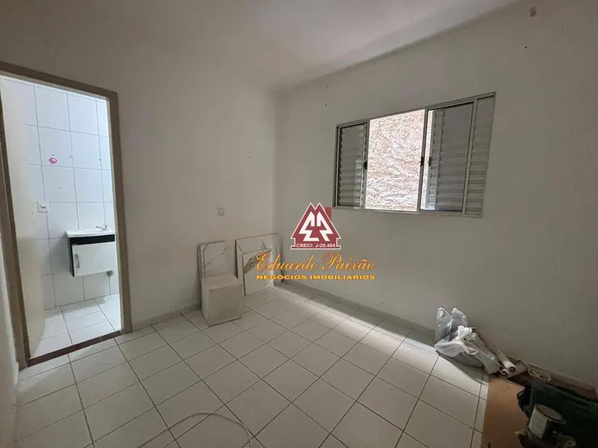 Foto 5 de Casa com 2 quartos para alugar, 100m2 em Parque Continental I, Guarulhos - SP