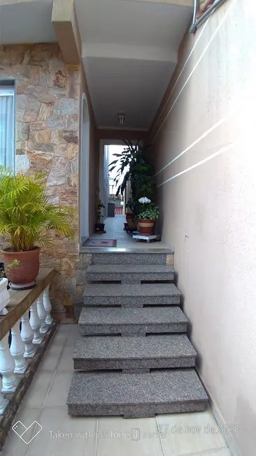 Sobrado com 3 quartos à venda, 177m2 em Parque Continental I, Guarulhos - SP - imagem 3 Foto 3 de Sobrado com 3 quartos à venda, 177m2 em Parque Continental I, Guarulhos - SP