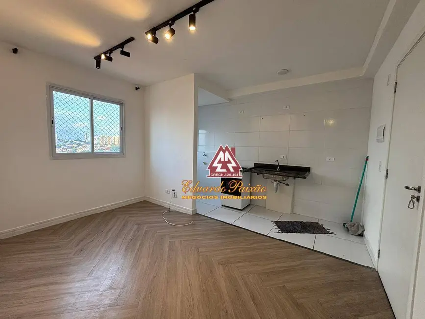 Foto 2 de Apartamento com 2 quartos para alugar, 38m2 em Vila Galvão, Guarulhos - SP