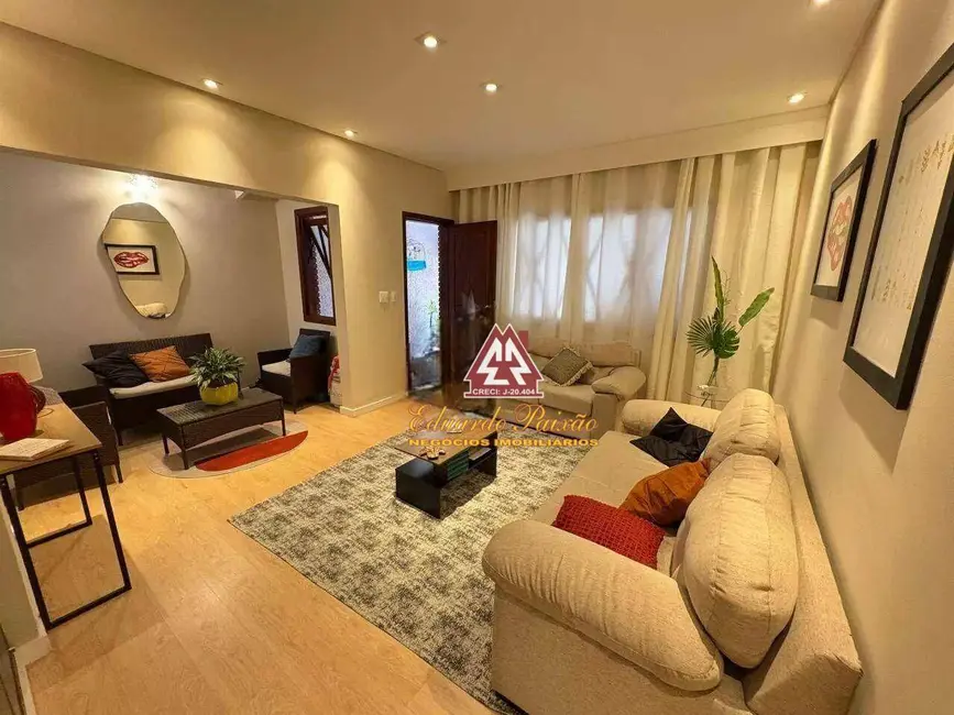 Foto 1 de Casa com 2 quartos à venda, 118m2 em Vila Galvão, Guarulhos - SP