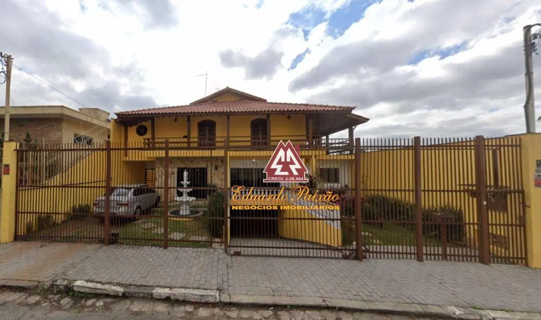 Foto 1 de Sobrado com 3 quartos à venda e para alugar, 335m2 em Vila Galvão, Guarulhos - SP