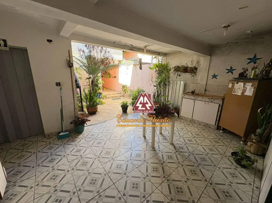 Foto 8 de Sobrado com 2 quartos para alugar, 158m2 em Jardim Terezópolis, Guarulhos - SP