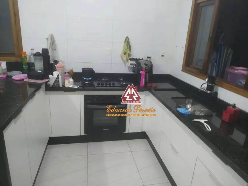 Sobrado com 3 quartos à venda, 125m2 em Jardim Bela Vista, Guarulhos - SP - imagem 7 Foto 7 de Sobrado com 3 quartos à venda, 125m2 em Jardim Bela Vista, Guarulhos - SP