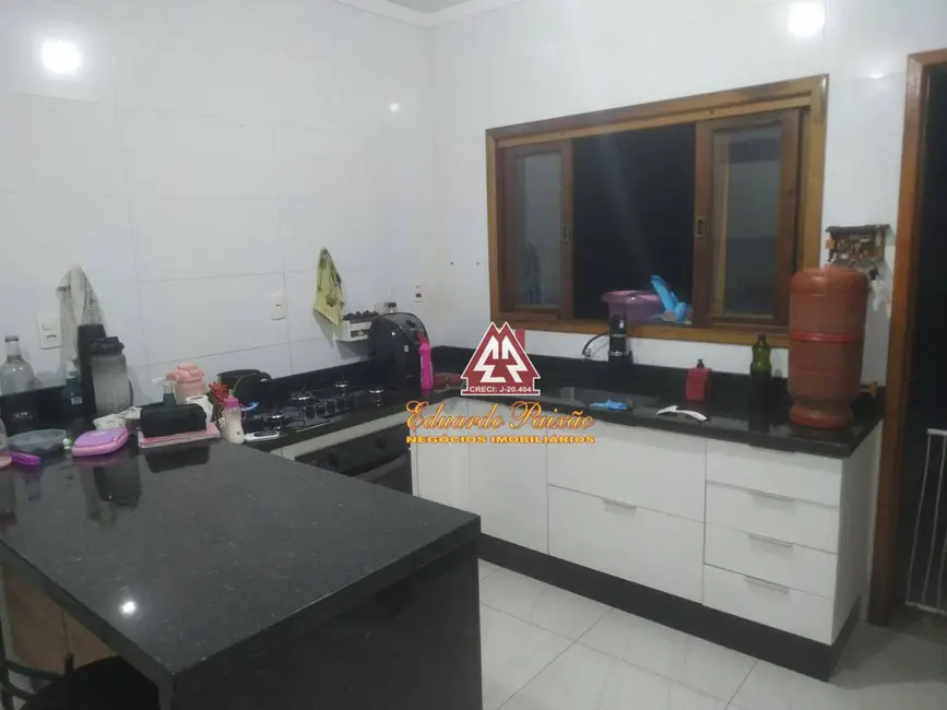 Sobrado com 3 quartos à venda, 125m2 em Jardim Bela Vista, Guarulhos - SP - imagem 6 Foto 6 de Sobrado com 3 quartos à venda, 125m2 em Jardim Bela Vista, Guarulhos - SP