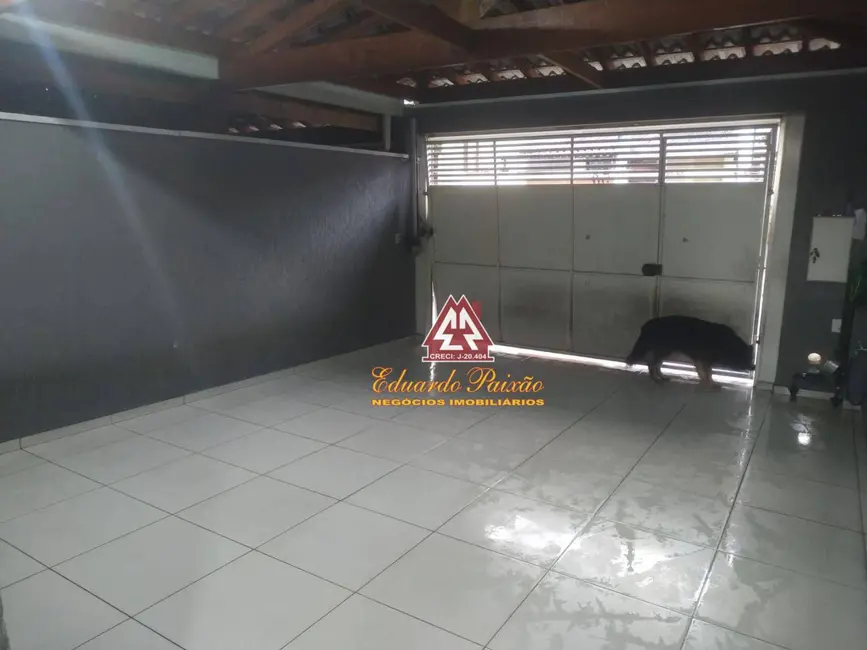 Sobrado com 3 quartos à venda, 125m2 em Jardim Bela Vista, Guarulhos - SP - imagem 2 Foto 2 de Sobrado com 3 quartos à venda, 125m2 em Jardim Bela Vista, Guarulhos - SP