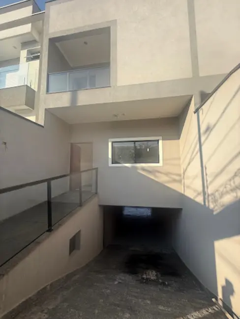 Foto 4 de Sobrado com 3 quartos à venda, 260m2 em Jardim Santa Clara, Guarulhos - SP