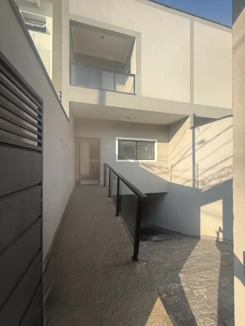 Foto 3 de Sobrado com 3 quartos à venda, 260m2 em Jardim Santa Clara, Guarulhos - SP