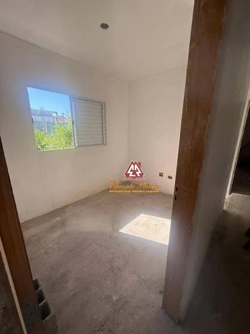 Foto 8 de Sobrado com 3 quartos à venda, 180m2 em Jardim Santa Clara, Guarulhos - SP