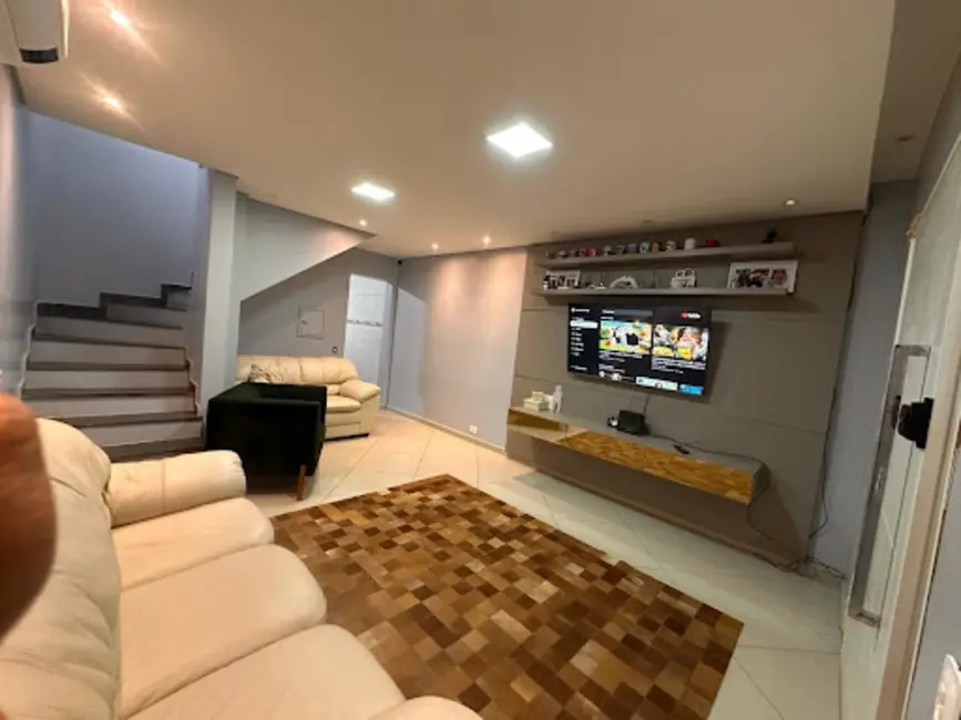 Foto 1 de Sobrado com 2 quartos à venda, 125m2 em Vila Paulista, Guarulhos - SP