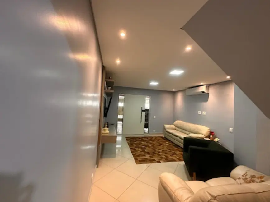 Foto 2 de Sobrado com 2 quartos à venda, 125m2 em Vila Paulista, Guarulhos - SP