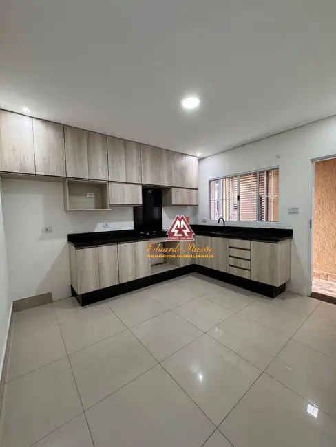 Foto 8 de Casa com 2 quartos para alugar, 170m2 em Jardim Tranqüilidade, Guarulhos - SP