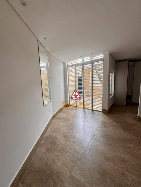 Foto 6 de Casa com 2 quartos para alugar, 170m2 em Jardim Tranqüilidade, Guarulhos - SP
