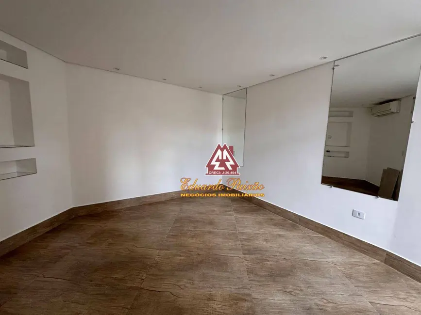 Foto 2 de Casa com 2 quartos para alugar, 170m2 em Jardim Tranqüilidade, Guarulhos - SP