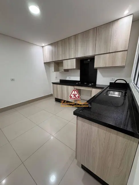 Foto 7 de Casa com 2 quartos para alugar, 170m2 em Jardim Tranqüilidade, Guarulhos - SP