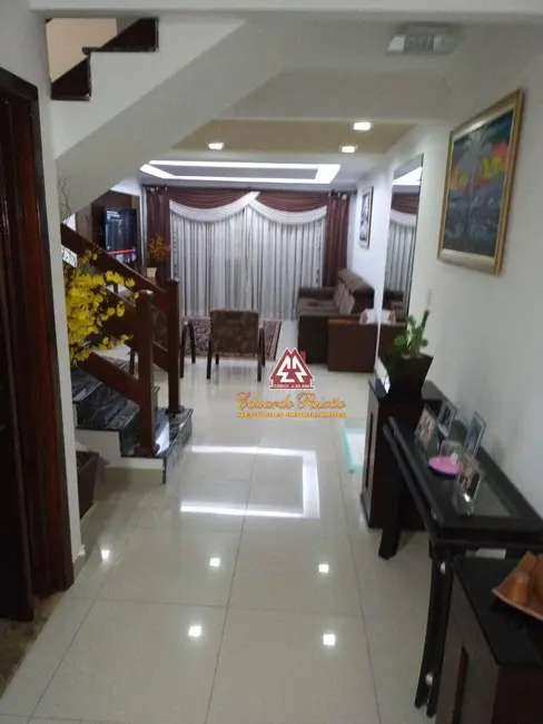 Foto 6 de Sobrado com 3 quartos à venda, 125m2 em Jardim Santa Clara, Guarulhos - SP