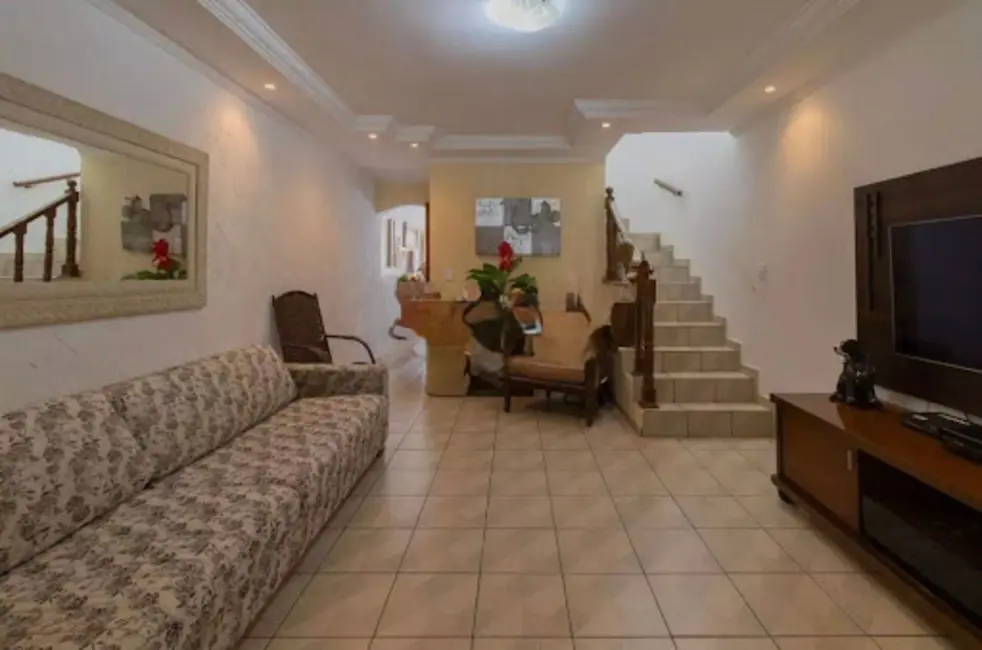 Foto 4 de Sobrado com 3 quartos à venda, 199m2 em Jardim Bom Clima, Guarulhos - SP