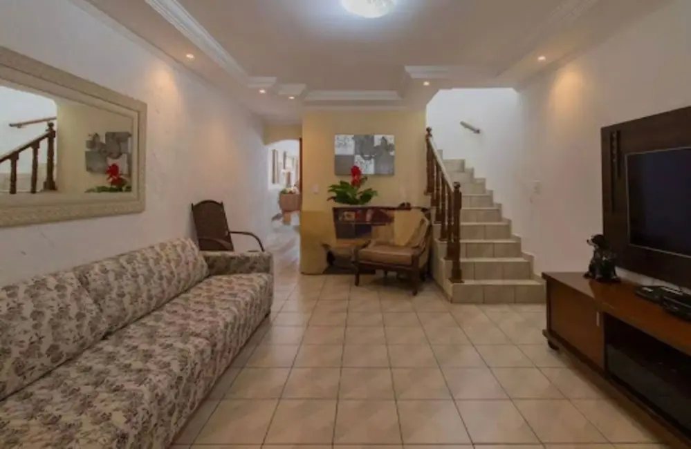 Foto 5 de Sobrado com 3 quartos à venda, 199m2 em Jardim Bom Clima, Guarulhos - SP