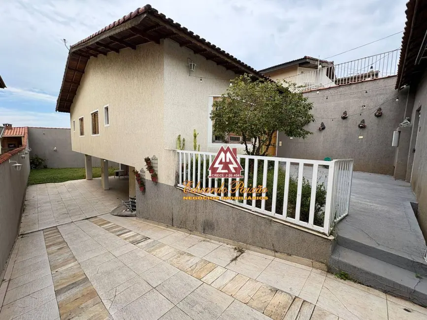 Foto 2 de Casa com 3 quartos para alugar, 250m2 em Jardim Santa Mena, Guarulhos - SP