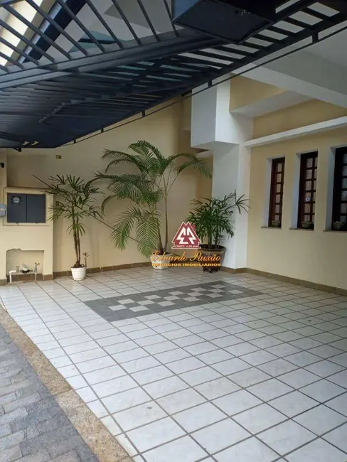 Foto 3 de Sobrado com 3 quartos à venda, 257m2 em Vila Augusta, Guarulhos - SP
