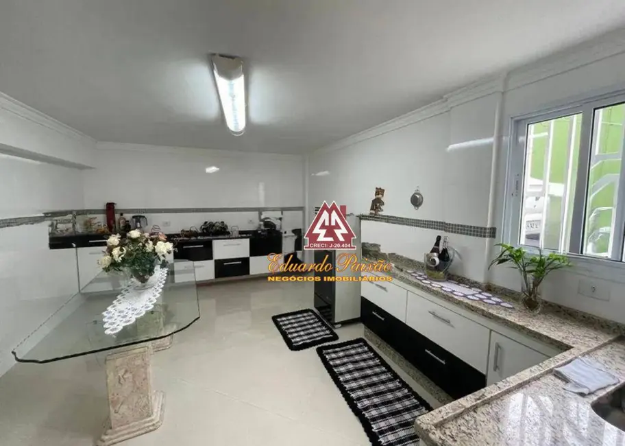 Foto 9 de Sobrado com 3 quartos à venda, 164m2 em Picanço, Guarulhos - SP