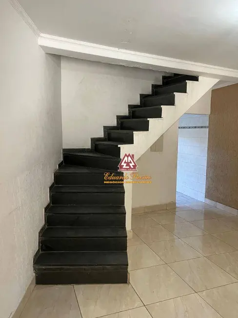 Foto 2 de Sobrado com 3 quartos à venda, 160m2 em Jardim do Papai, Guarulhos - SP