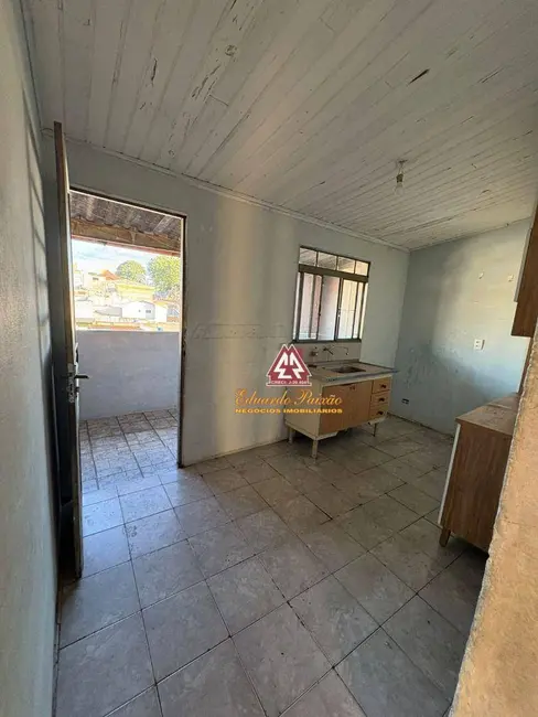 Casa com 2 quartos para alugar, 175m2 em Parque Santo Antônio, Guarulhos - SP - imagem 6 Foto 6 de Casa com 2 quartos para alugar, 175m2 em Parque Santo Antônio, Guarulhos - SP