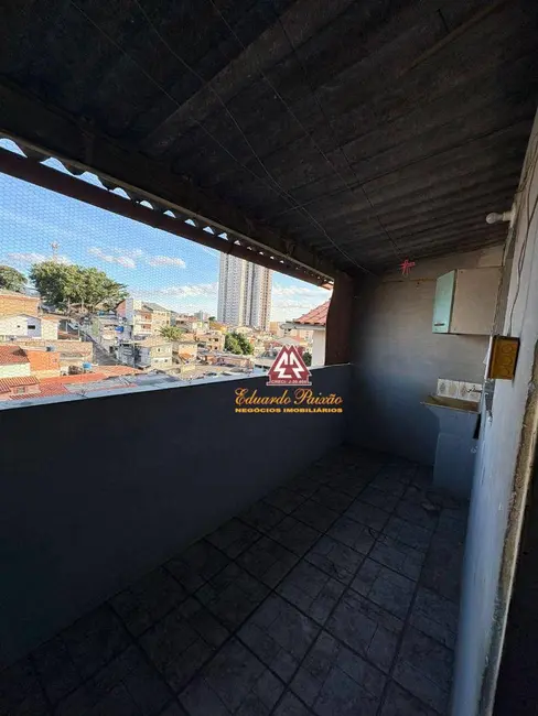 Casa com 2 quartos para alugar, 175m2 em Parque Santo Antônio, Guarulhos - SP - imagem 8 Foto 8 de Casa com 2 quartos para alugar, 175m2 em Parque Santo Antônio, Guarulhos - SP