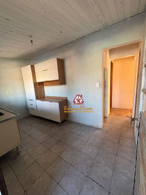 Casa com 2 quartos para alugar, 175m2 em Parque Santo Antônio, Guarulhos - SP - imagem 5 Foto 5 de Casa com 2 quartos para alugar, 175m2 em Parque Santo Antônio, Guarulhos - SP