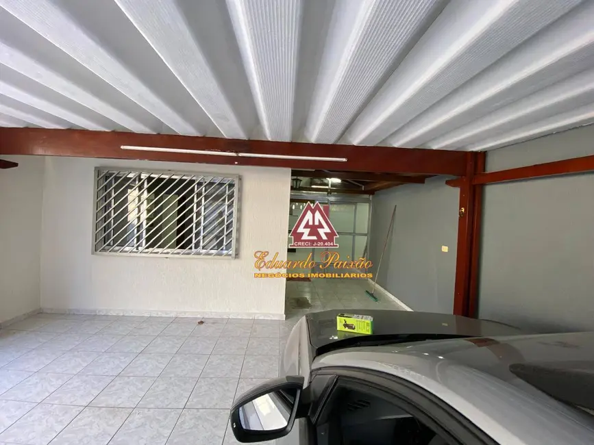 Casa com 2 quartos à venda, 250m2 em Jardim Gracinda, Guarulhos - SP - imagem 3 Foto 3 de Casa com 2 quartos à venda, 250m2 em Jardim Gracinda, Guarulhos - SP