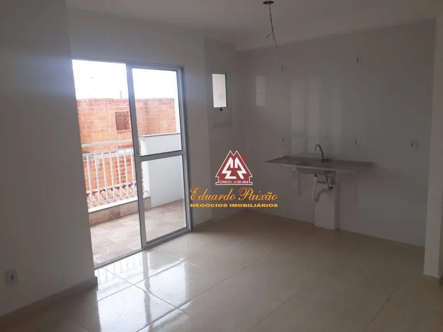 Foto 3 de Apartamento com 2 quartos à venda, 45m2 em Vila Nova Carolina, São Paulo - SP