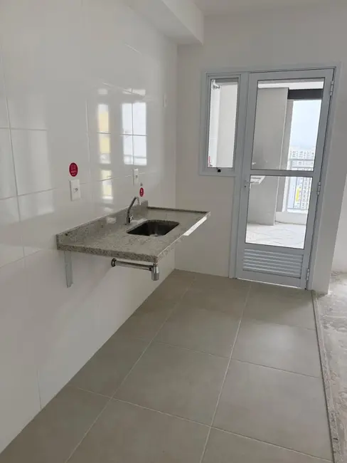 Foto 3 de Kitnet com 1 quarto à venda, 30m2 em Picanço, Guarulhos - SP