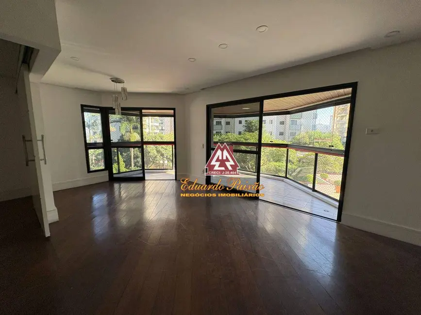 Apartamento com 4 quartos à venda e para alugar, 285m2 em Camargos, Guarulhos - SP - imagem 4 Foto 4 de Apartamento com 4 quartos à venda e para alugar, 285m2 em Camargos, Guarulhos - SP