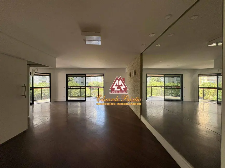 Apartamento com 4 quartos à venda e para alugar, 285m2 em Camargos, Guarulhos - SP - imagem 5 Foto 5 de Apartamento com 4 quartos à venda e para alugar, 285m2 em Camargos, Guarulhos - SP