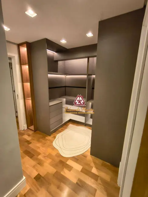 Foto 9 de Apartamento com 3 quartos à venda, 217m2 em Jardim Flor da Montanha, Guarulhos - SP