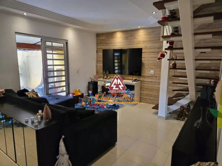 Foto 3 de Sobrado com 4 quartos à venda, 300m2 em Vila Galvão, Guarulhos - SP