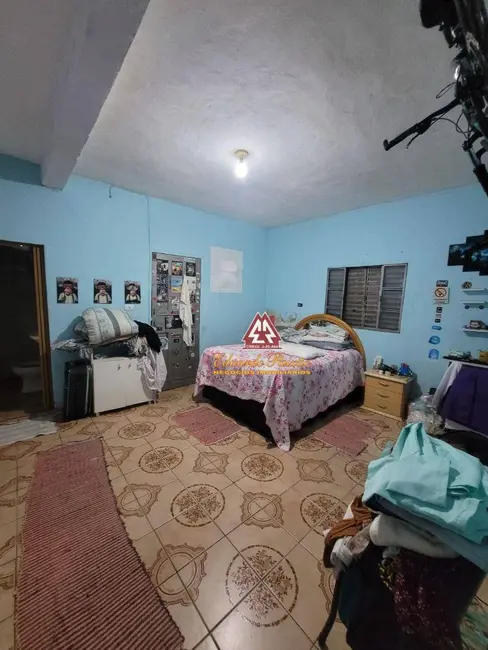 Sobrado com 2 quartos à venda, 125m2 em Jardim Santa Bárbara, Guarulhos - SP - imagem 5 Foto 5 de Sobrado com 2 quartos à venda, 125m2 em Jardim Santa Bárbara, Guarulhos - SP