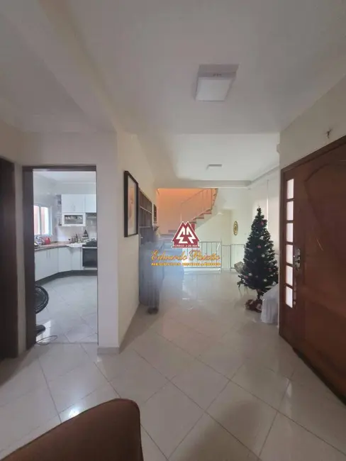 Foto 2 de Sobrado com 3 quartos à venda, 80m2 em Vale dos Machados, Guarulhos - SP