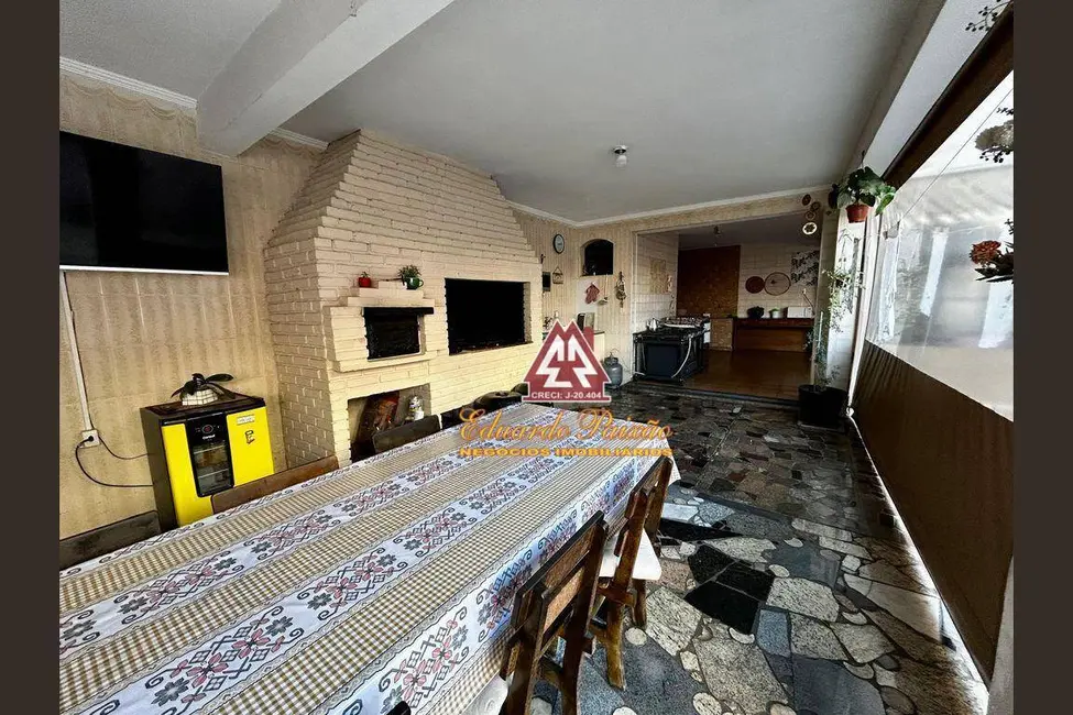 Sobrado com 5 quartos à venda, 500m2 em Gopoúva, Guarulhos - SP - imagem 7 Foto 7 de Sobrado com 5 quartos à venda, 500m2 em Gopoúva, Guarulhos - SP