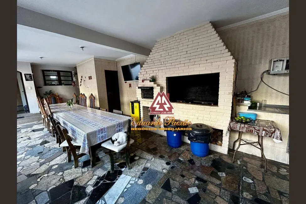 Sobrado com 5 quartos à venda, 500m2 em Gopoúva, Guarulhos - SP - imagem 3 Foto 3 de Sobrado com 5 quartos à venda, 500m2 em Gopoúva, Guarulhos - SP