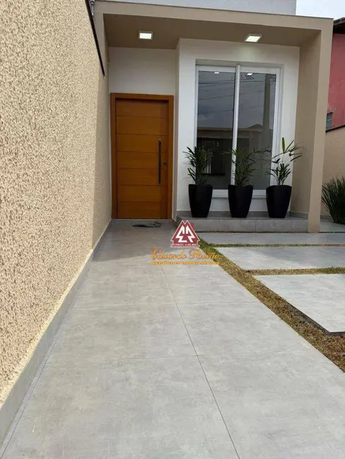 Foto 3 de Casa com 3 quartos à venda, 150m2 em Aruja - SP