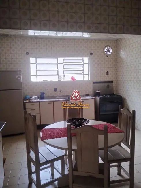 Foto 3 de Casa com 2 quartos à venda, 210m2 em Vila Augusta, Guarulhos - SP