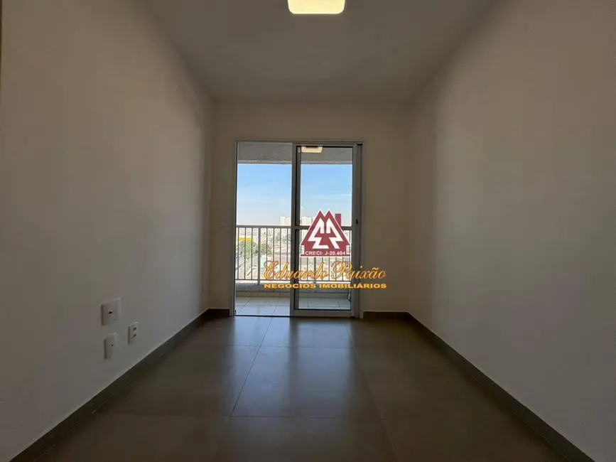 Foto 2 de Apartamento com 2 quartos para alugar, 47m2 em Vila das Bandeiras, Guarulhos - SP