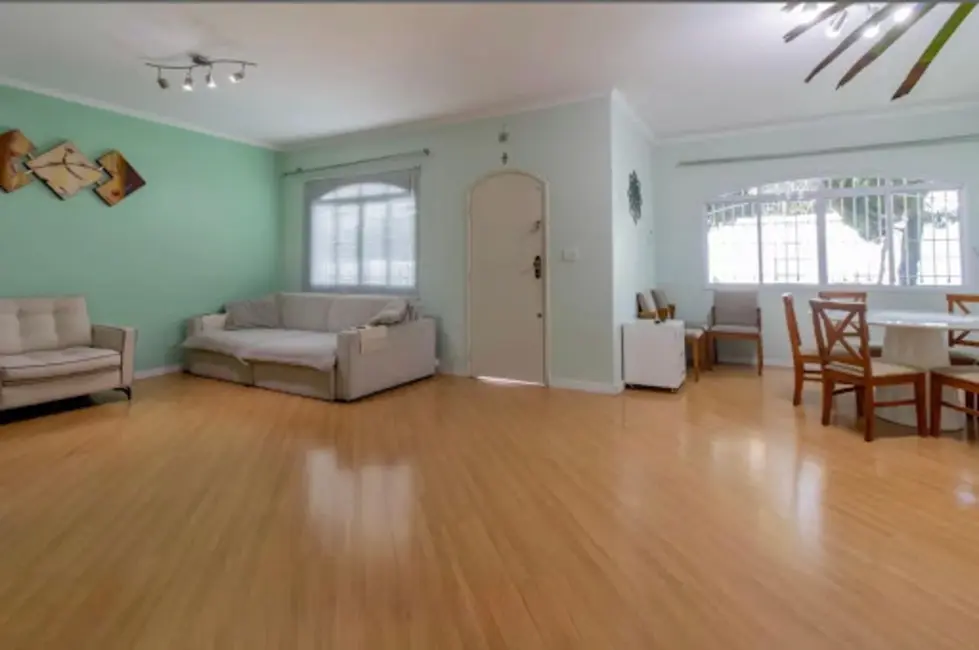 Sobrado com 3 quartos à venda, 300m2 em Jardim Bom Clima, Guarulhos - SP - imagem 2 Foto 2 de Sobrado com 3 quartos à venda, 300m2 em Jardim Bom Clima, Guarulhos - SP