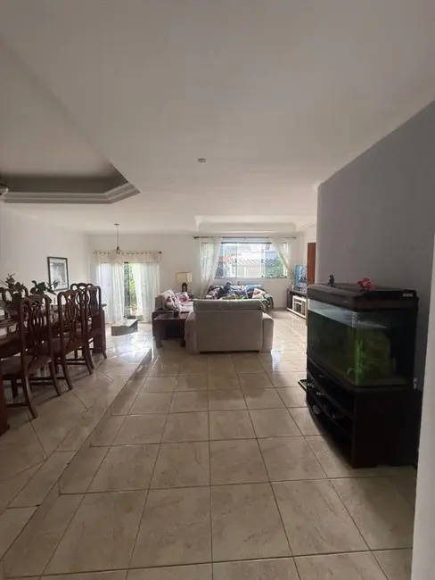 Sobrado com 3 quartos à venda, 230m2 em Macedo, Guarulhos - SP - imagem 7 Foto 7 de Sobrado com 3 quartos à venda, 230m2 em Macedo, Guarulhos - SP