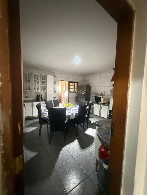Sobrado com 3 quartos à venda, 230m2 em Macedo, Guarulhos - SP - imagem 9 Foto 9 de Sobrado com 3 quartos à venda, 230m2 em Macedo, Guarulhos - SP