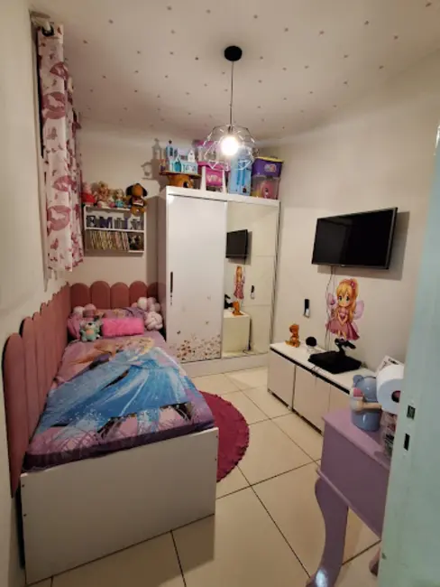 Sobrado com 3 quartos à venda, 79m2 em Jardim Santa Clara, Guarulhos - SP - imagem 8 Foto 8 de Sobrado com 3 quartos à venda, 79m2 em Jardim Santa Clara, Guarulhos - SP
