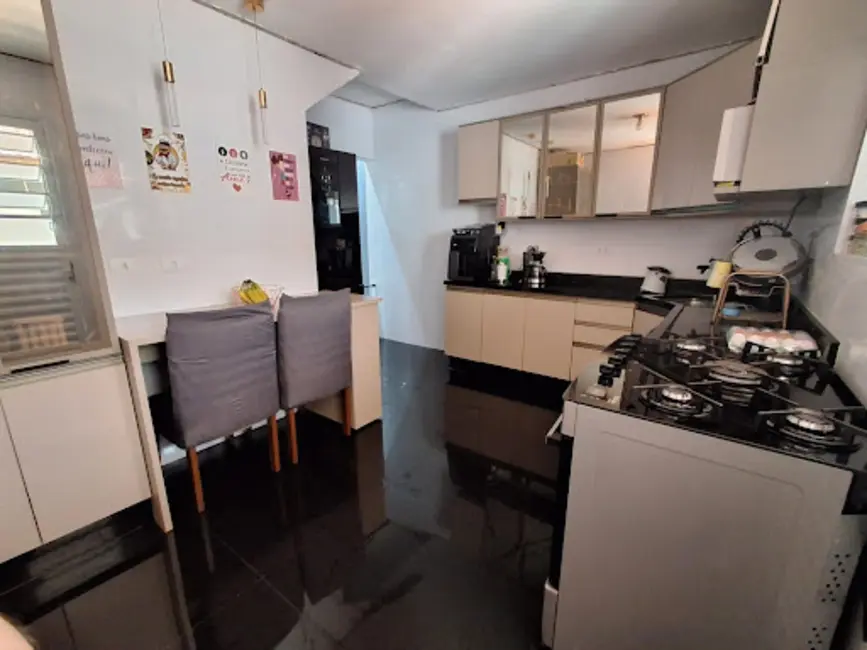 Sobrado com 3 quartos à venda, 79m2 em Jardim Santa Clara, Guarulhos - SP - imagem 4 Foto 4 de Sobrado com 3 quartos à venda, 79m2 em Jardim Santa Clara, Guarulhos - SP