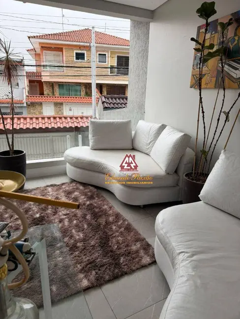 Sobrado com 4 quartos à venda, 175m2 em Jardim Vila Galvão, Guarulhos - SP - imagem 5 Foto 5 de Sobrado com 4 quartos à venda, 175m2 em Jardim Vila Galvão, Guarulhos - SP