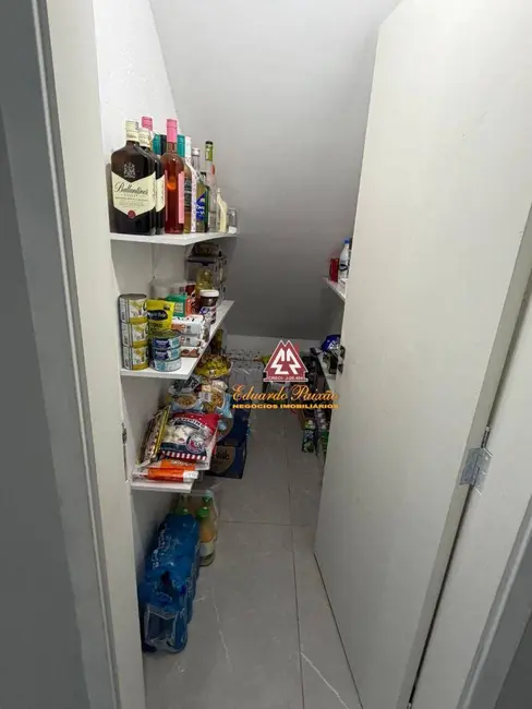 Sobrado com 4 quartos à venda, 175m2 em Jardim Vila Galvão, Guarulhos - SP - imagem 8 Foto 8 de Sobrado com 4 quartos à venda, 175m2 em Jardim Vila Galvão, Guarulhos - SP