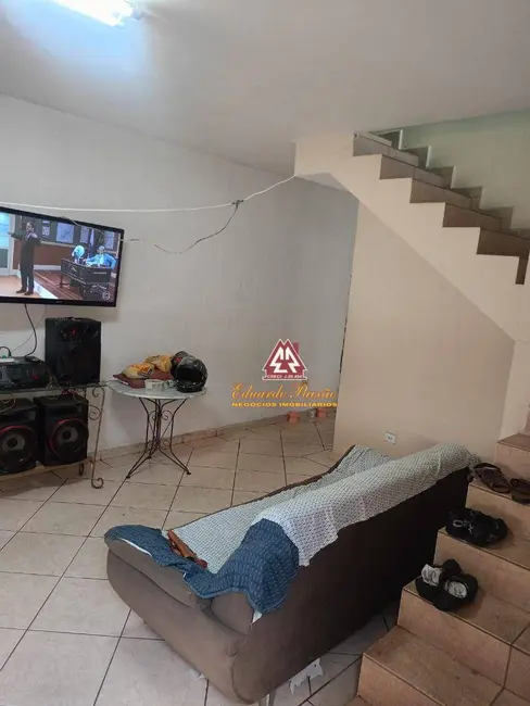 Foto 5 de Sobrado com 3 quartos à venda, 180m2 em Parque Primavera, Guarulhos - SP